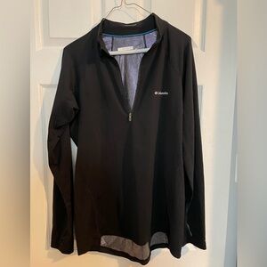 Columbia cold weather tech shirt. Men’s size large.